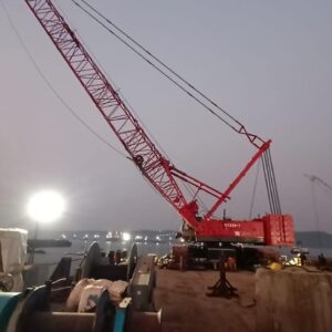 Fuwa QUY250-1 Crawler Crane for sale – 91m Main Boom, 61m Luffing Jib, 31m Fixed Jib – 2010 Model – Located in Maharashtra.