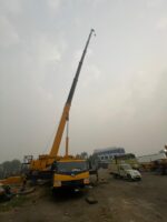 Used Fuwa QUY250-1 Crawler Crane 250 Ton Capacity – Available in Maharashtra